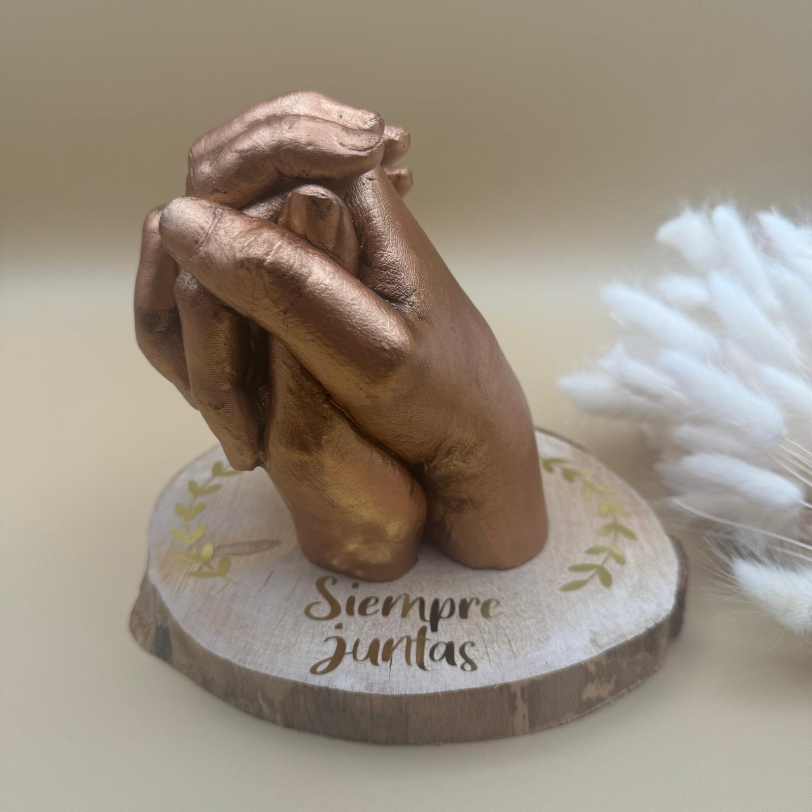 Escultura manos